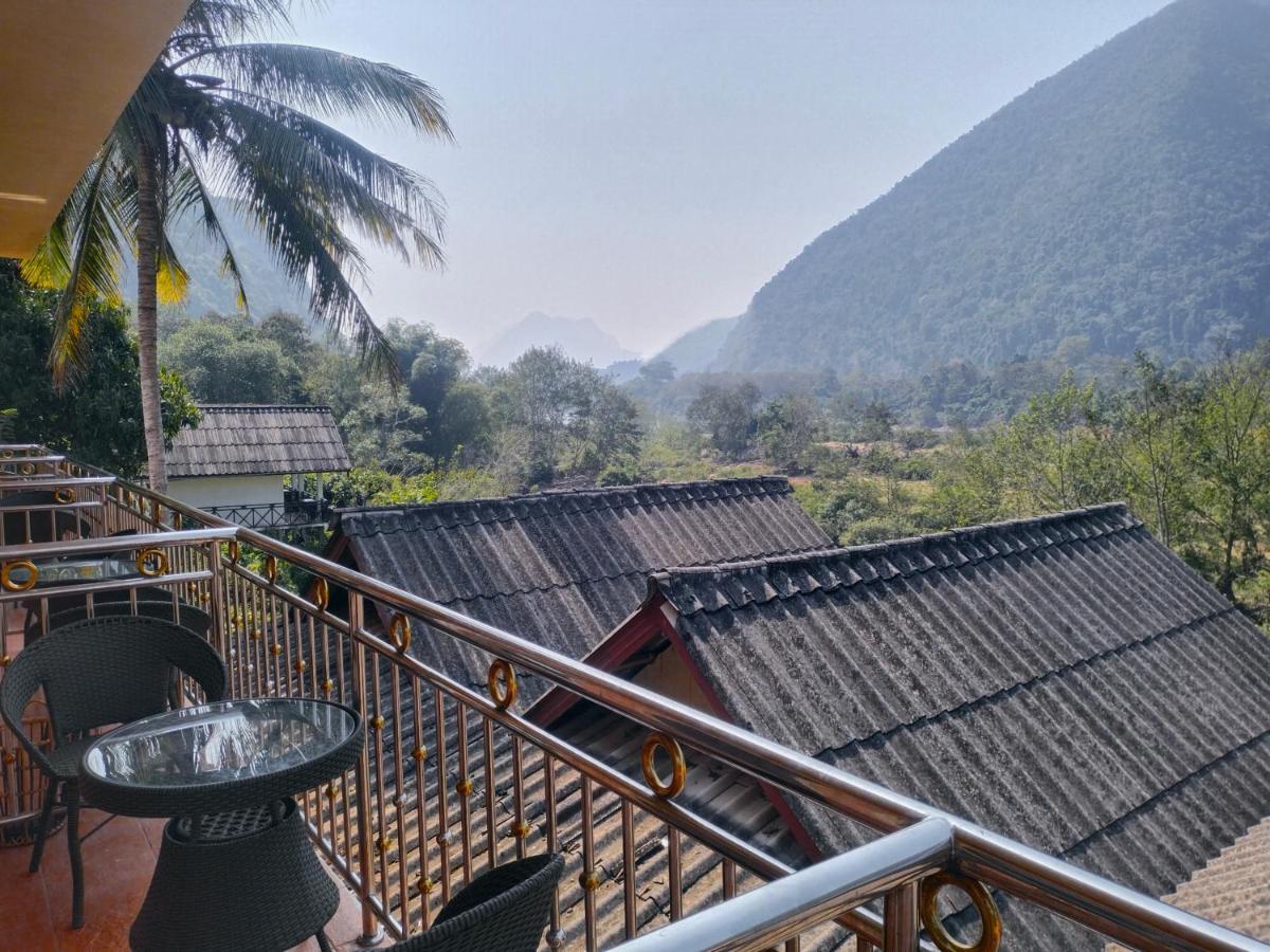 Pdv Guesthouse Muang Ngoi Buitenkant foto